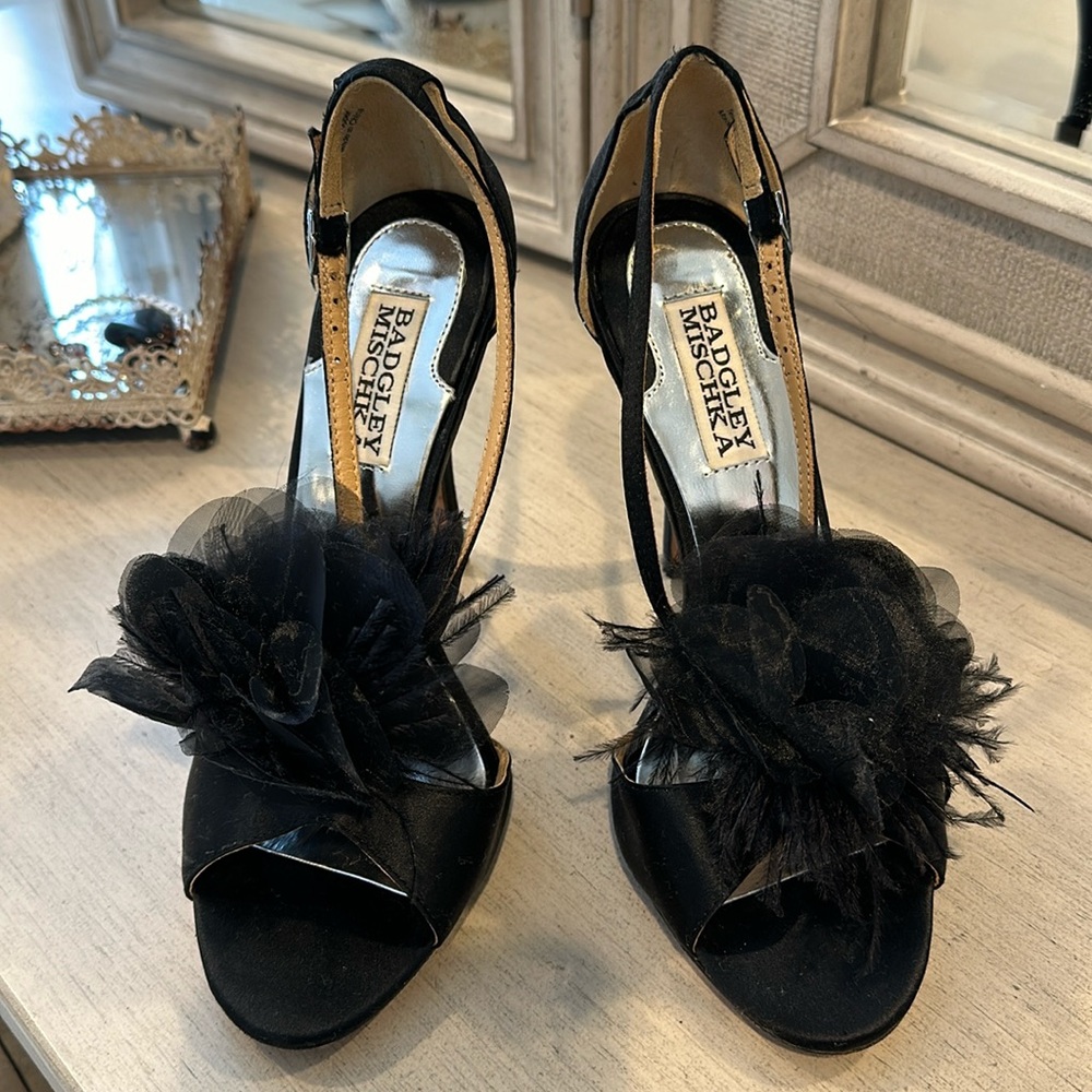 Badgley Mischka size 6 1/2